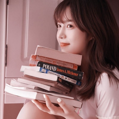 治愈系的干净唯美女生微信头像