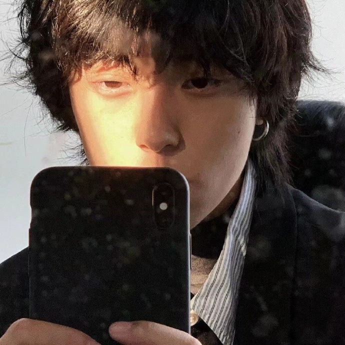 伤感忧郁的男生个性微信头像