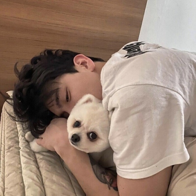 帅气温柔阳光开朗的男生微信头像