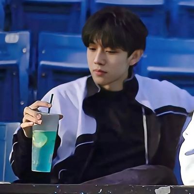 高清又浪漫的超甜情侣头像