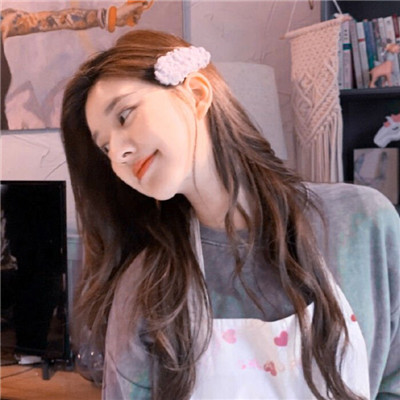 女生长发高清甜美头像