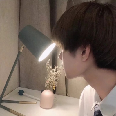 Ins风超酷超帅气男生微信头像