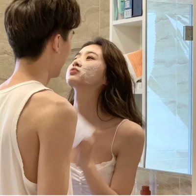 甜蜜幸福的真人情侣微信头像