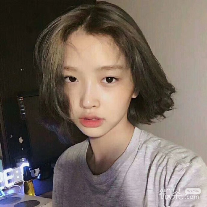 可盐可甜的百变小姐姐微信头像