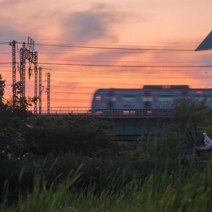 深邃有意境好看的微信朋友圈背景图