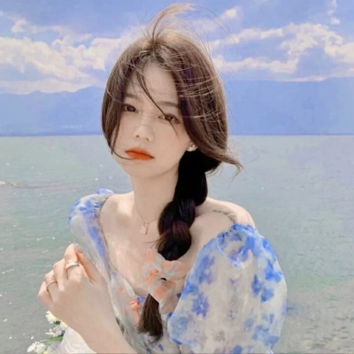 夏日清纯又可爱的女生微信头像