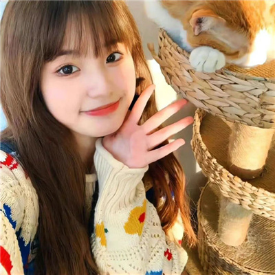 很清纯的真人系列很火的女头