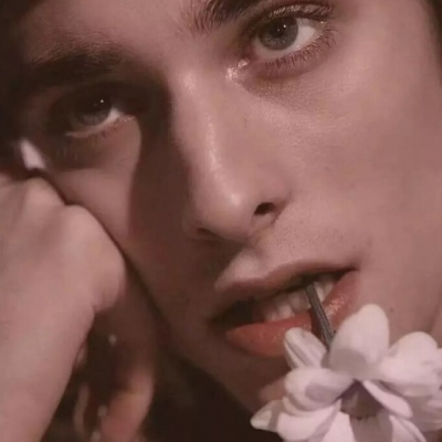 霸气又很酷的欧美男生微信头像