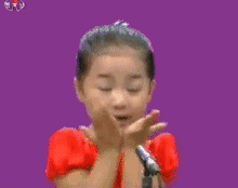 可爱的萌娃亲亲动态微信表情包