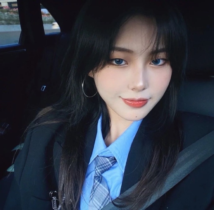 精致超美的女神复古微信头像