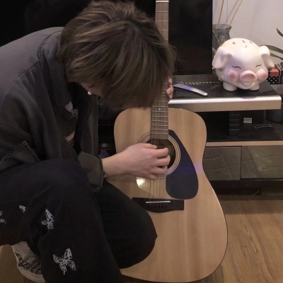 帅气高冷男生微信头像