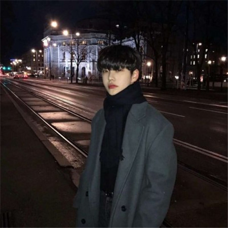 抖音火爆的帅哥图片