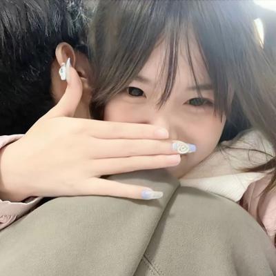 甜蜜到心坎上的情侣头像