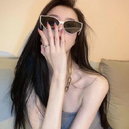 靓女姐姐微信头像