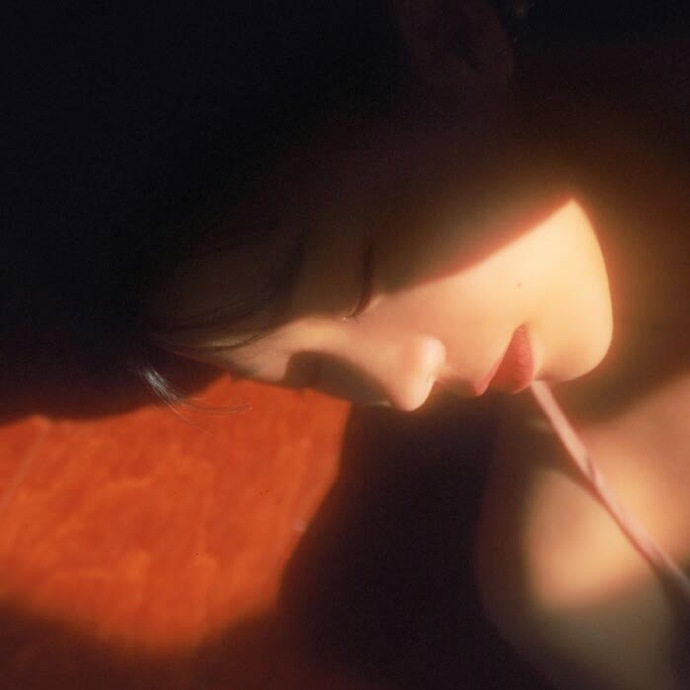 超美的复古风女生气质微信头像