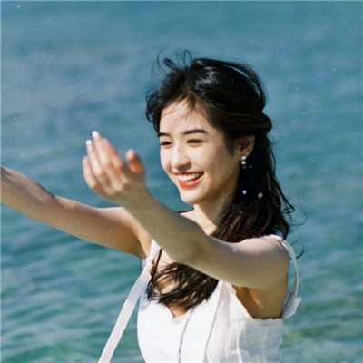 笑起来很甜很可爱的女生微信头像