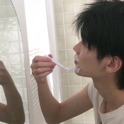 快手痞痞酷酷的霸气帅哥头像