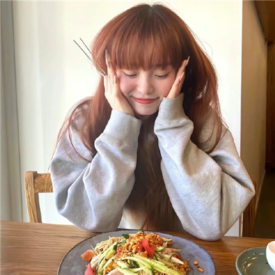 充满甜美感的很温柔的女头