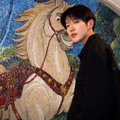 奇奇怪怪的男生微信头像