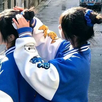 可爱又俏皮的闺蜜头像