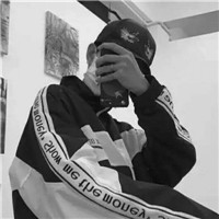 超帅气时尚男生微信头像