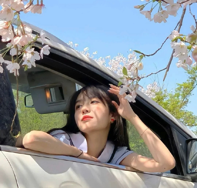 清纯甜美可爱的女生微信头像