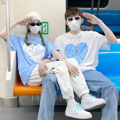 潮流的夏季情侣微信头像