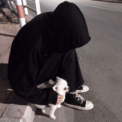 悲痛欲绝看到很扎心的伤感微信头像