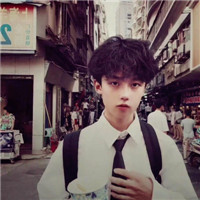 阳光帅气简单男生微信头像