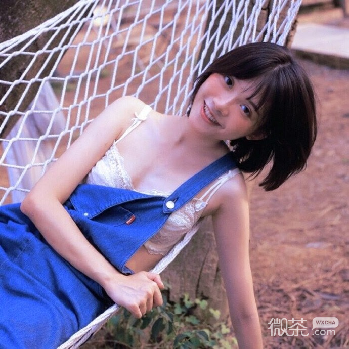 御姐高冷风的女生微信头像