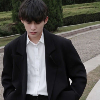 帅气高冷男生微信头像