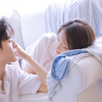 气质清纯适合夏季的个性微信头像