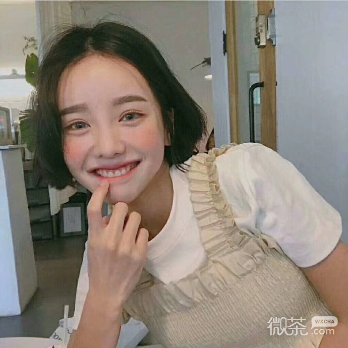 可盐可甜的百变小姐姐微信头像