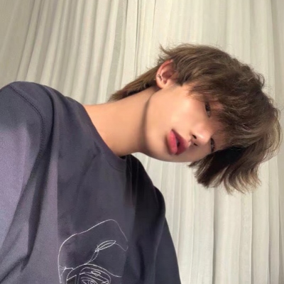 高颜值帅气气质男生微信头像