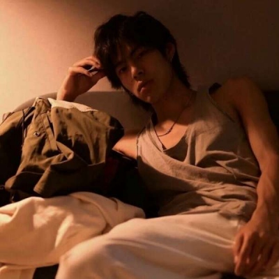 ins风独一无二超级成熟的男生微信头像