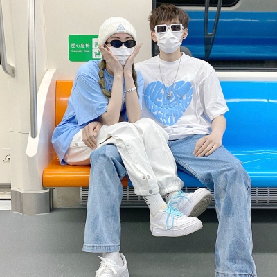 潮流的夏季情侣微信头像