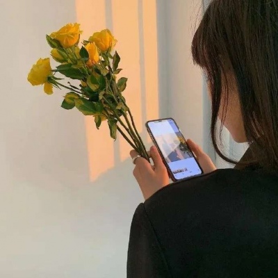 元气满满的女生头像