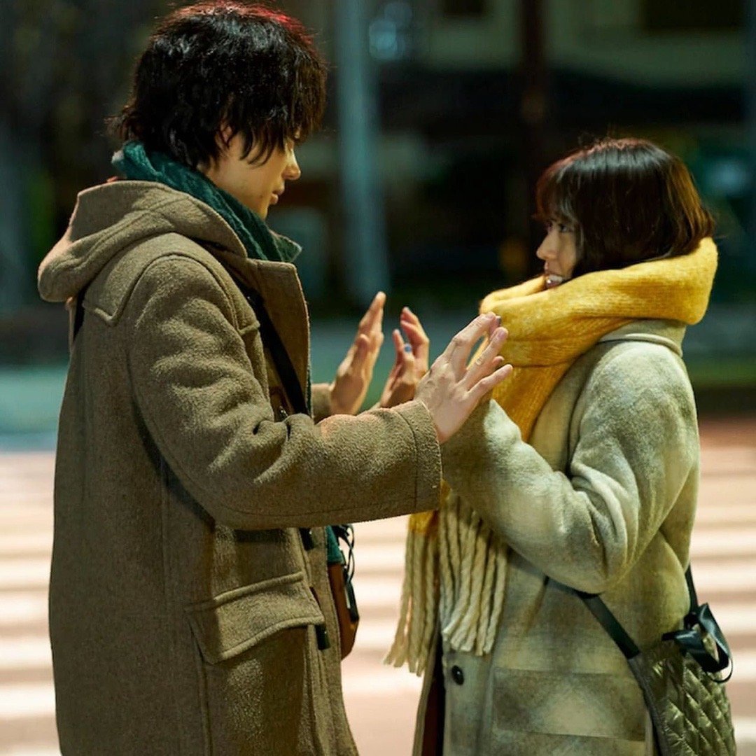 《花束般的恋爱》菅田将晖 * 有村架纯情侣微信头像