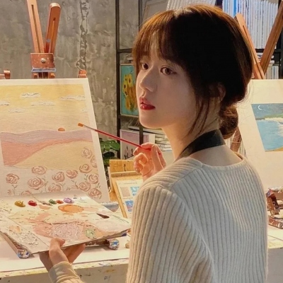 清新脱俗的气质女生微信头像