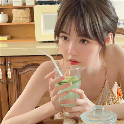 清纯很甜少女感十足的女头