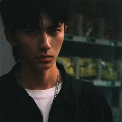 胶片质感复古男头