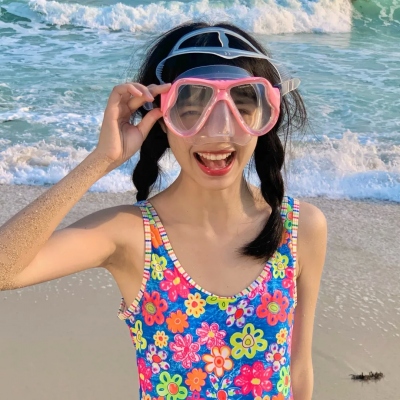 夏日清纯唯美的女生微信头像