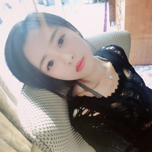 非主流美女时尚个性图片