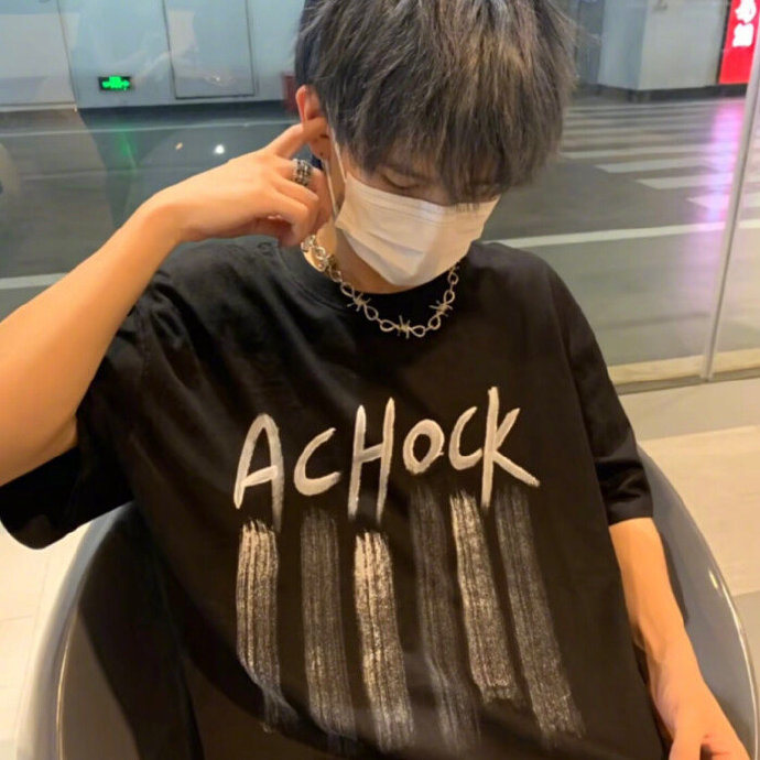 独特萌宠男生微信头像