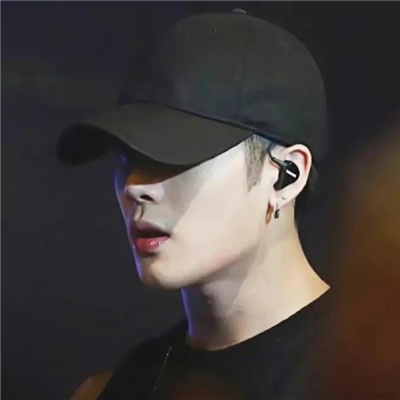 王嘉尔又潮又酷的头像