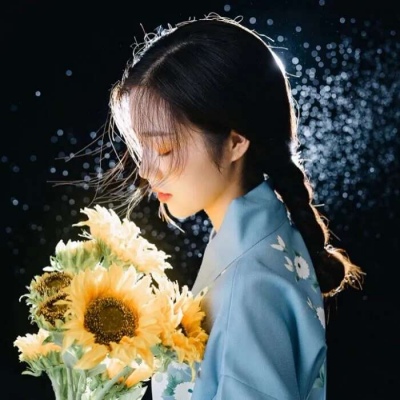 落入人间的天使女生绝美意境微信头像