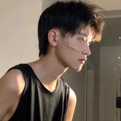 优质帅气的阳光男生头像