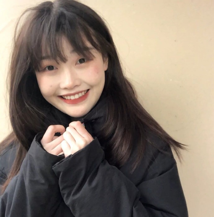 可爱卖萌的美少女微信头像