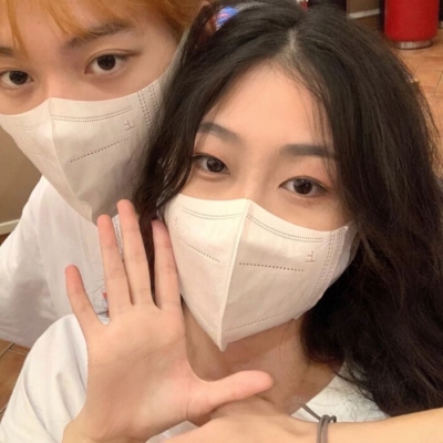 00后专用的高颜值甜蜜情侣微信头像