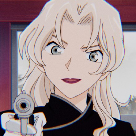 名侦探柯南酷酷的摩姐微信头像